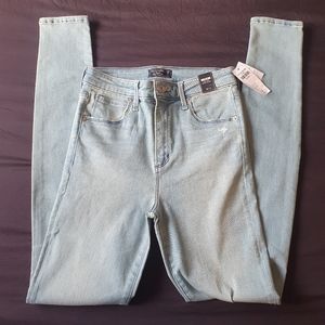 Abercrombie & Fitch Rise Super Skinny Ankle Jean light blue stressed sz 26